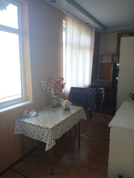 СРОЧНО продается в Мирзо Улугбекском районе на Карасу 4 — 5