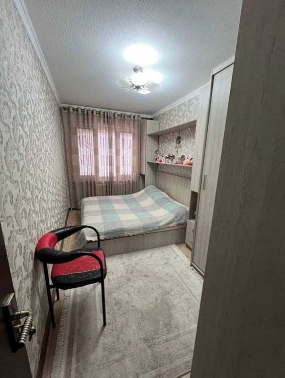 Топовая локация Юнусабад 4, 2в3/2/4 кирпич не торец — 1