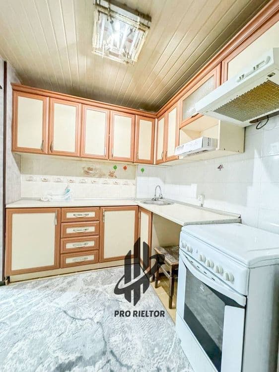 Продается 2 комнатная квартира ремонт Академгородок — 1