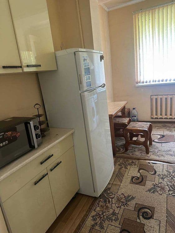 Ц6.Улица Хуршида. Продам  2 комнатную квартиру на 3 этаже 4 этажки. — 5