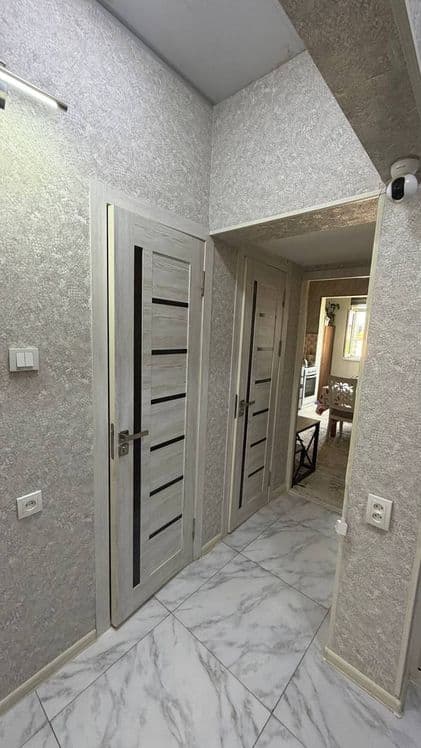 Продаётся 2-х комнатная Франция - отдельный вход 64кв.м — 1