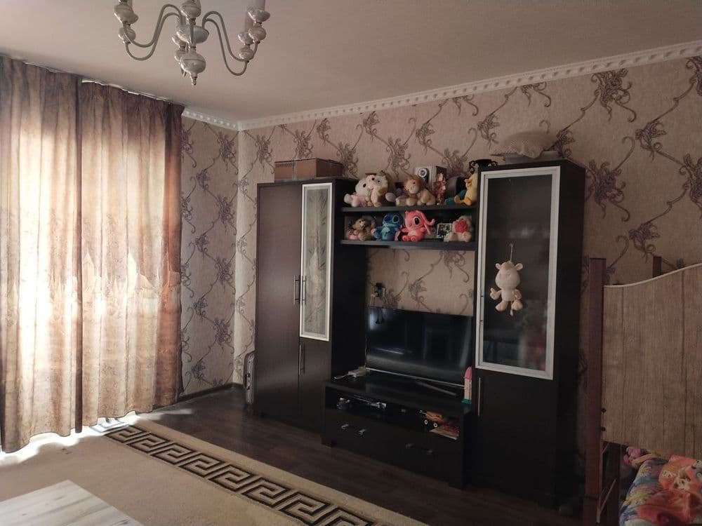 Продаётся большая двух комнатная квартира на  Юнусабаде 14 квартал — 2