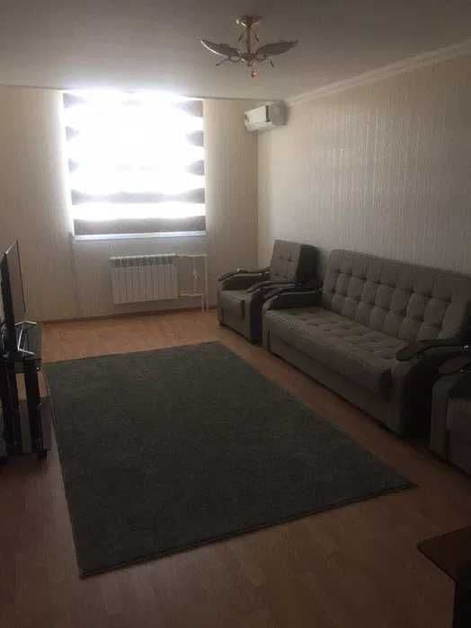 СРОЧНО Айбек! Продается 2х-комнатная! Метро Ойбек 56м2! — 2