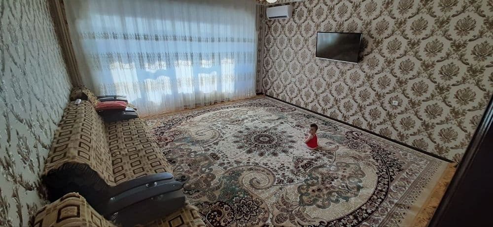 Продается 3-комнатная квартира — 1
