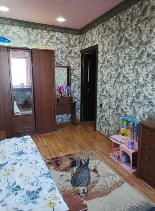 СРОЧНО Паркенский! Продается 2х-комнатная! Паркенский базар 78м2! — 4
