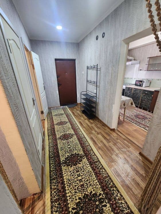 Продается квартира  В центре города ЦУМ , метро Ойбек  1/6/9 39м2 — 3