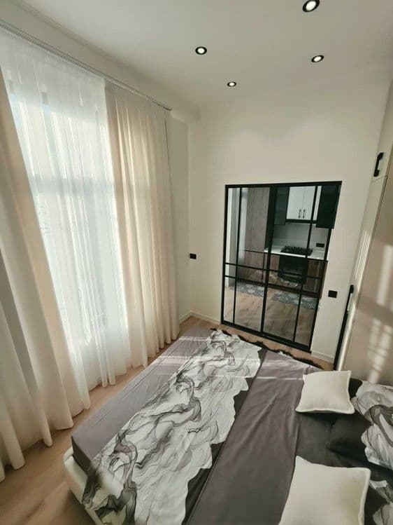 ЖК Royal House 2 комнатная 40м2 Шота Руставели 1 линия Срочно !! — 2