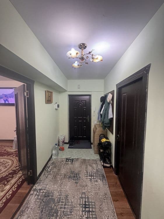 Продается квартира 
улица Уч-Лола. 2/4/7
Общая площадь 70 кв.м
Балк — 3