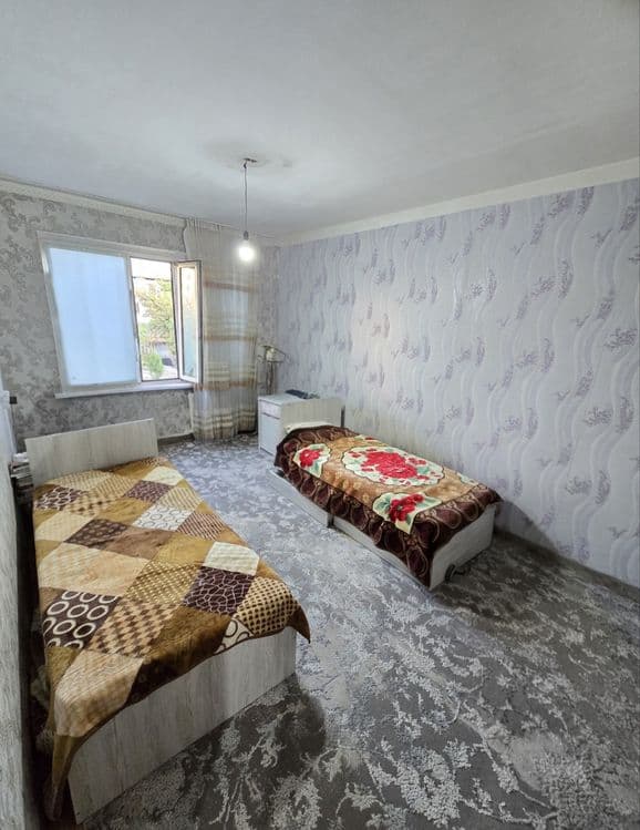 Феруза Продается квартира 3/3/4 балкон 2х6 — 2