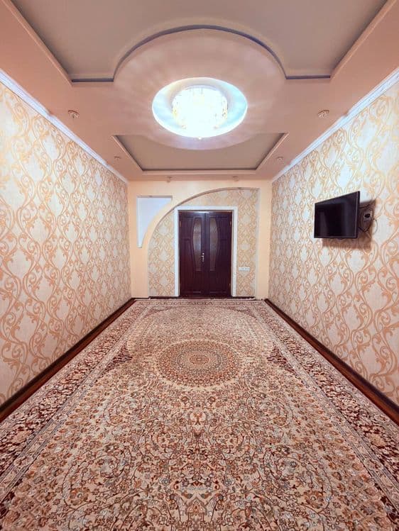 Қўйлиқ-5 массивда 4 хонали квартира — 2