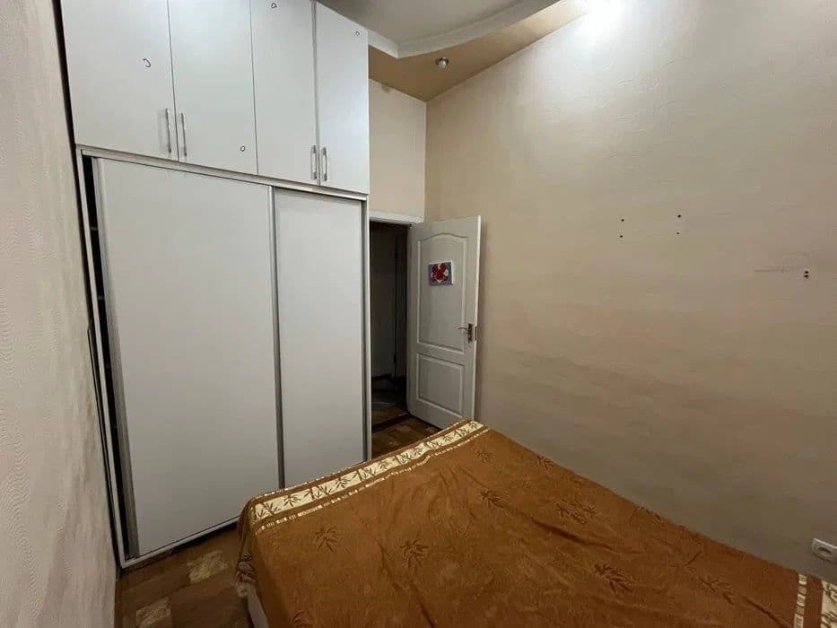 Квартира на Бобура -Пед институт 2/4/4 общ пл 45м Высокопотолочка — 4