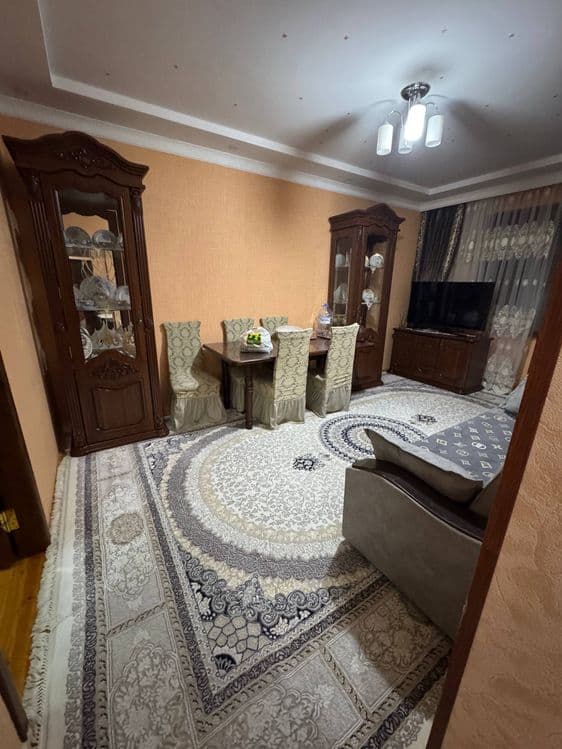 Продается 4 комнатная квартира. Мирзо Улугбекский район. Массив ТТЗ-2 — 1