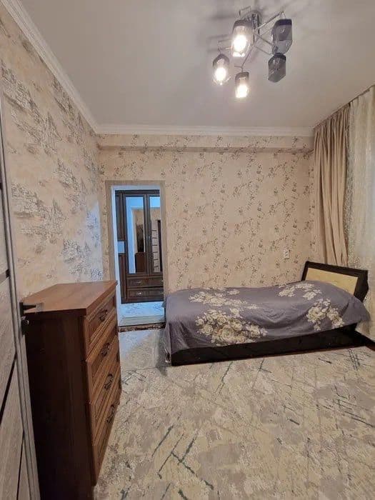 Бобура Продаётса 3/6/8 рай Газ 79кв.м срочна — 2