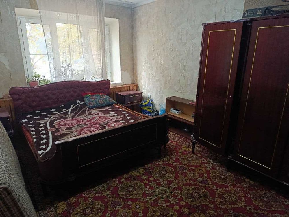 3х комнатная квартира на Бузбазаре. БИЙ. Светлана магазин продаётся — 2