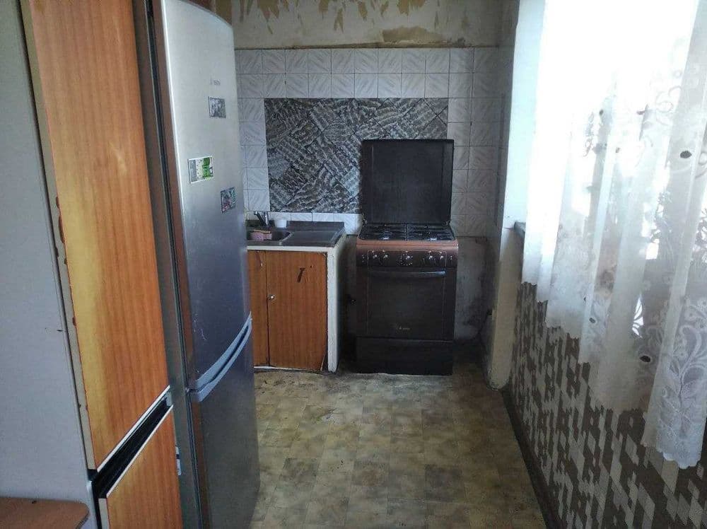 3х комнатная квартира на Бузбазаре. БИЙ. Светлана магазин продаётся — 3