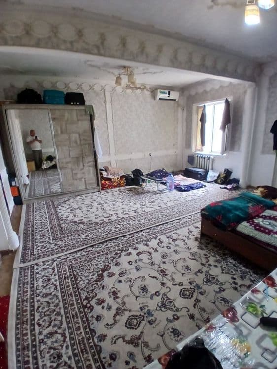 Коратош 4/5/5 Без ремонт Обш:90 кВ.м Ор.р:Коратош,Карзинка,Чорсу,Макро — 1