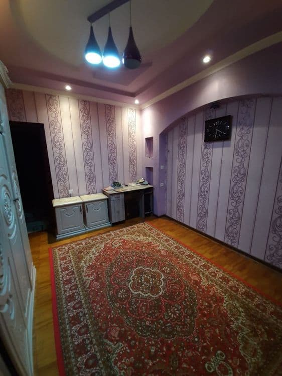 Срочно 4/4/5 Ахмад Югнаки N16 — 2