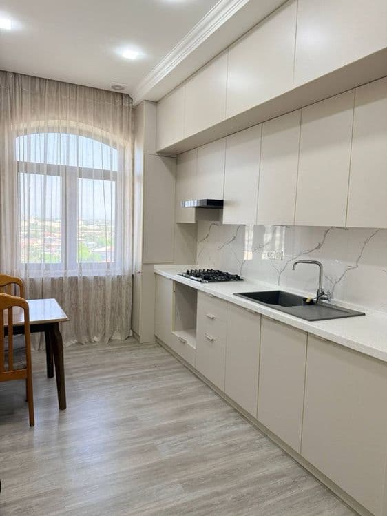 Срочно продается ЮнусАбад Гвардейская, 3х комнатная. — 1