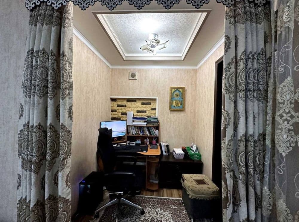 Ц-13 Лабзак 3/3/4 Евроремонт кирпич с меб+тех обш: 70 кв.м ор: Абай — 4