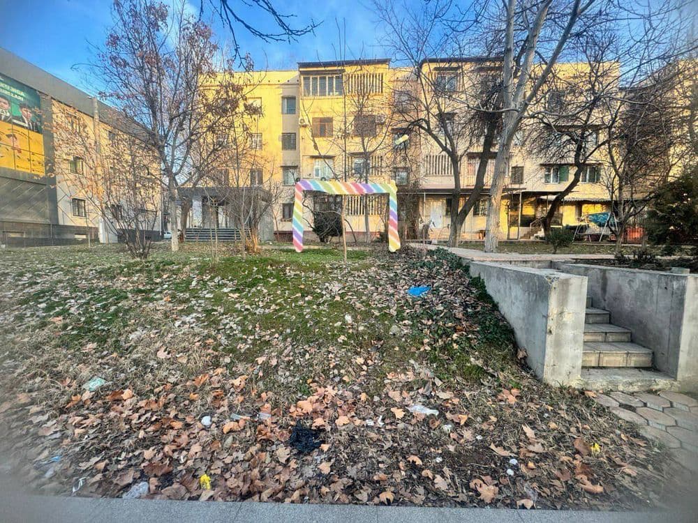 Срочно! 2/1/4 Юнусабад-15. Первая линия! Метро Туркистон.Собственик — 2