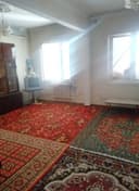 Продаётся  Яккасарай  Кушбеги  4/5/5 ремонт средний без мебелья !!