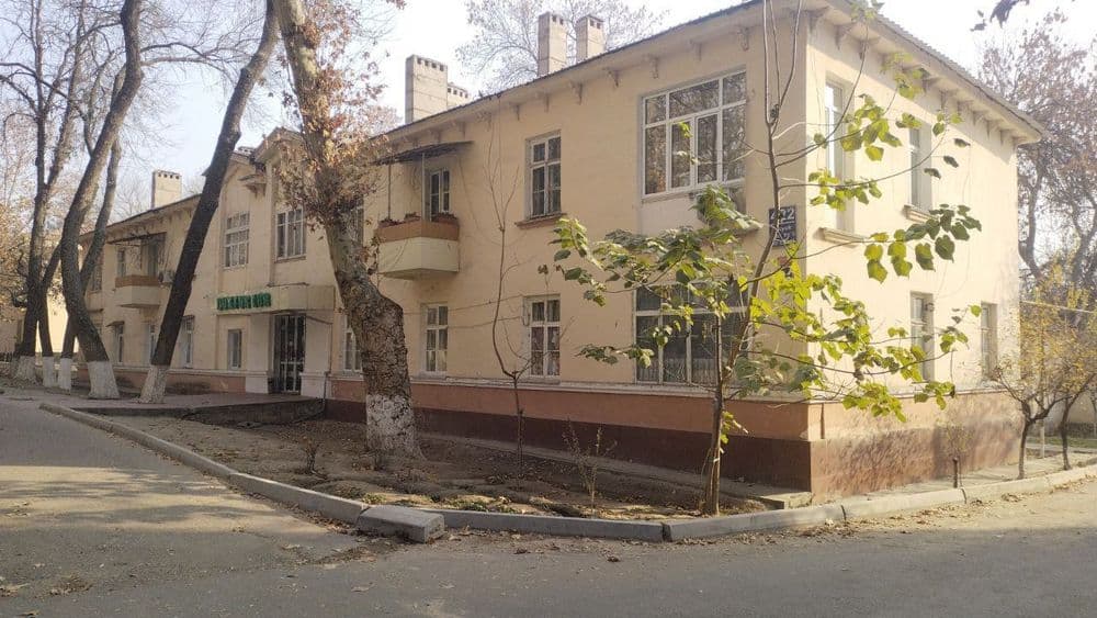 Продается своя квартира, под нежилое на дорогу выходит 3 окна, 2/1/2 , — 1
