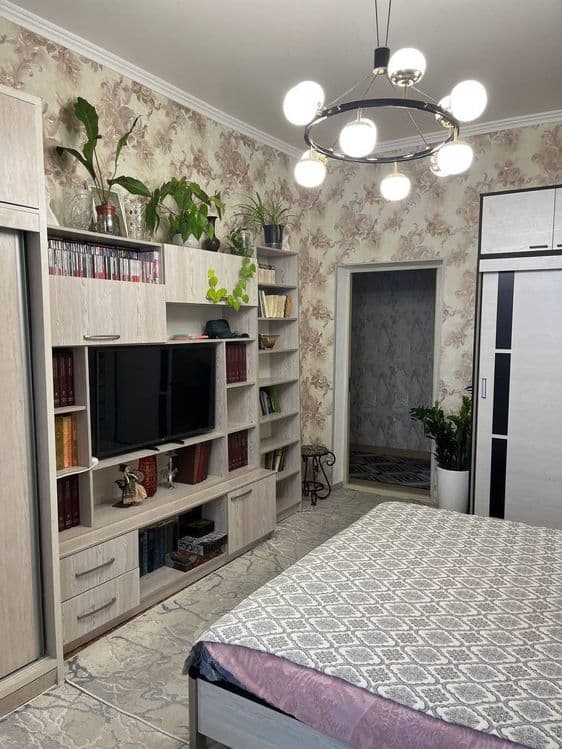 Чиланзар 1 квартал 3/4/4 площадь 82м2 — 2
