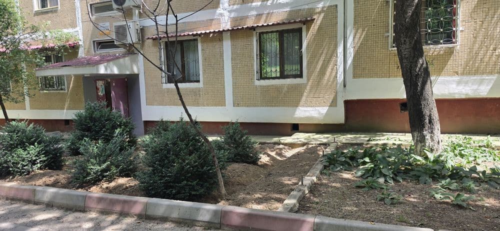 Продаётся квартира на Ттз-4, 4/1/4  улучшенная планировка — 1