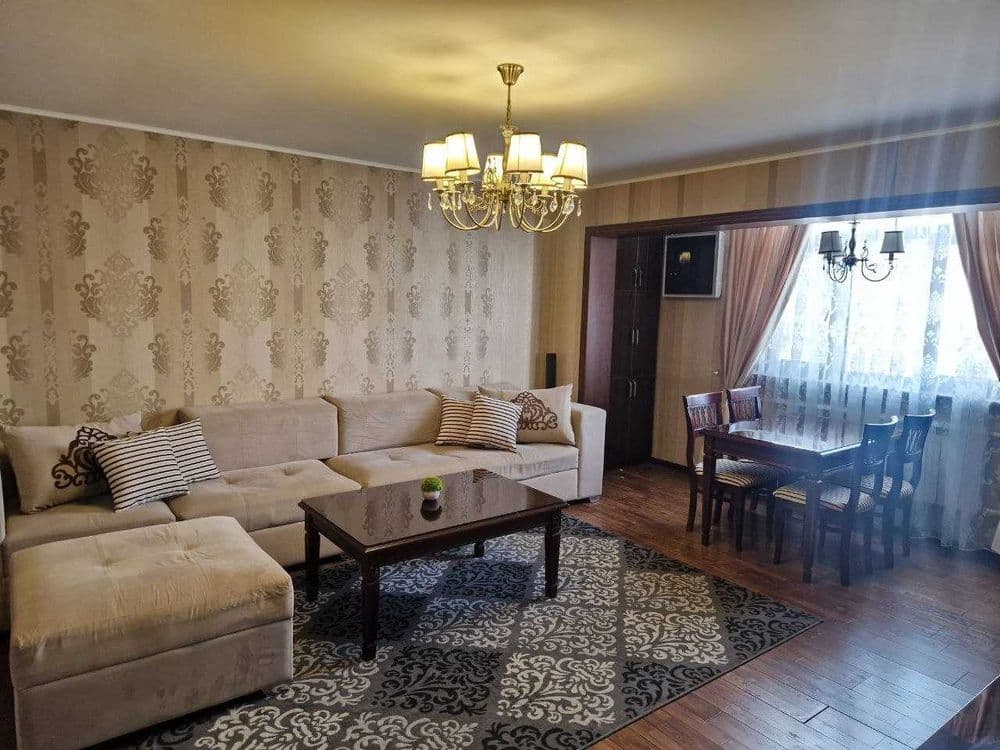 м.Ойбек кафе Энжел 2-комн 7/9 64 м² евроремонт меб/тех — 1
