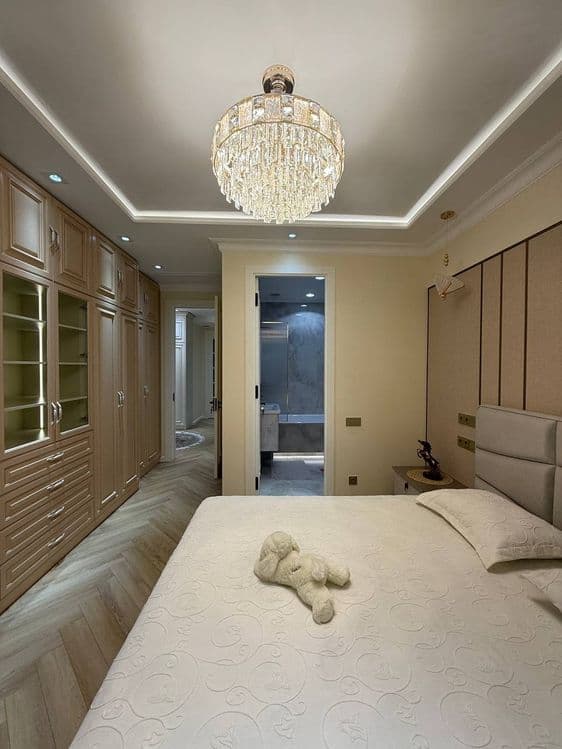 Ак Продаётся 2-х комнатная квартира

Высокопотолочка 

Ориентир: ул. Б — 1