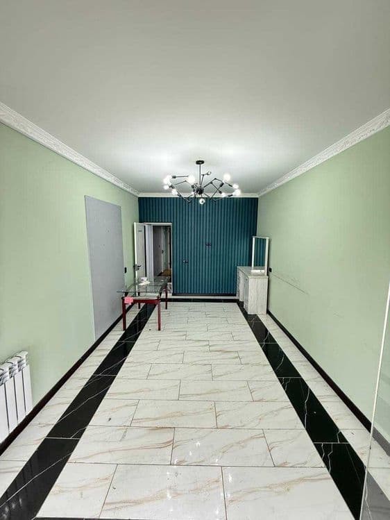 Chilonzor 17 kvartalda joylashgan 2 xonali nijiloy sotiladi. — 2