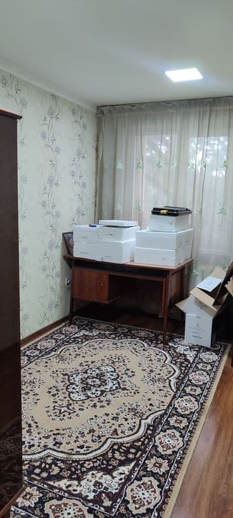 Метро БИЙ, 3 комнатная кирпич балкон 2*6  78 м.кв парковка — 5