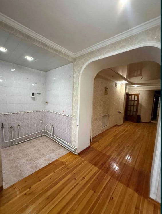 Продается 3х комнатная квартира,массив Эльбек,первушка,83м2 — 3