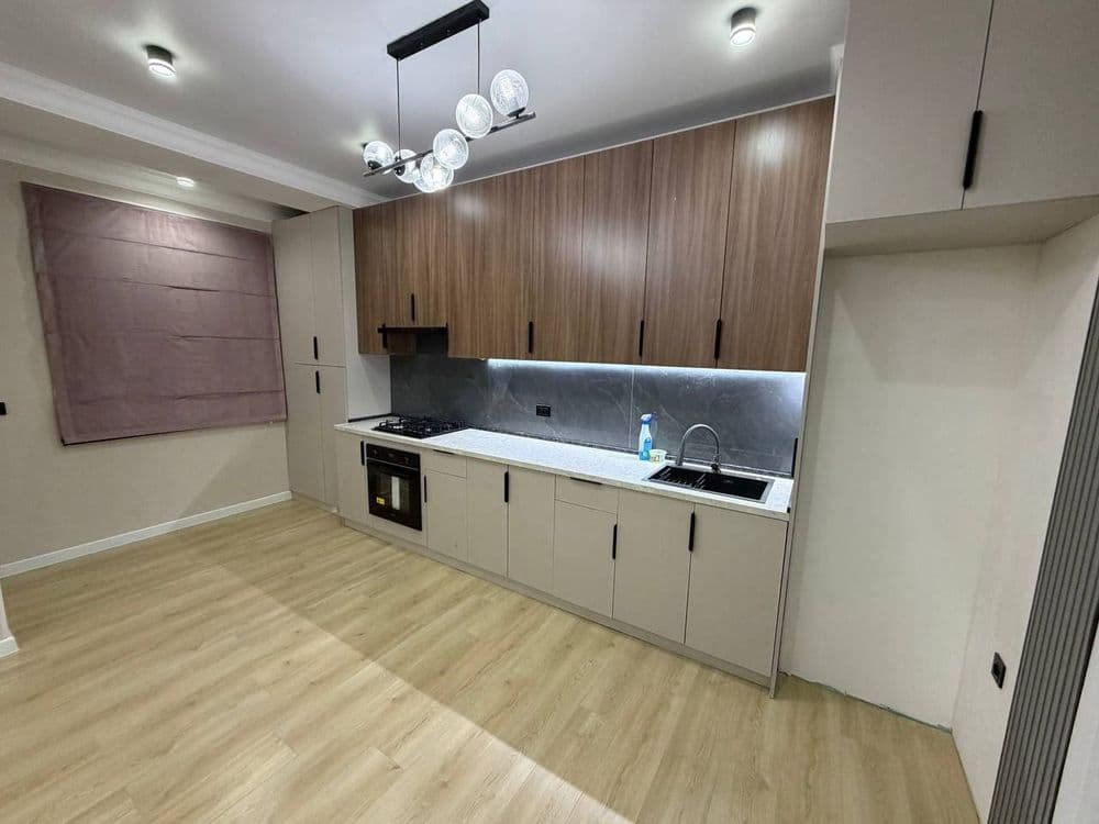 Юнусабад13. 3/3/8 возле Районо — 1