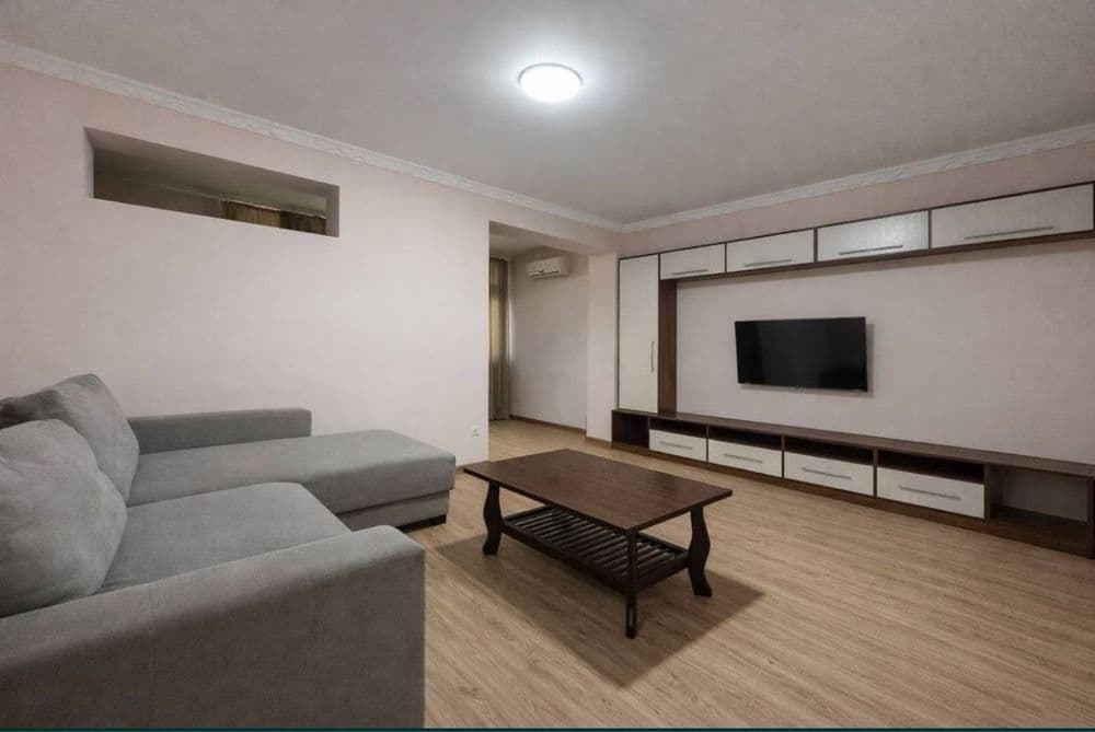 Продается квартира 2/4/4 Садыка Азимова — 1