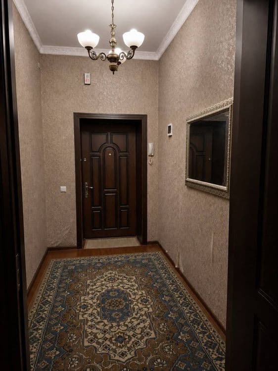 Продается новостройка Якасарай 8родом 2/1/8 С ремонтом 60М2 — 2