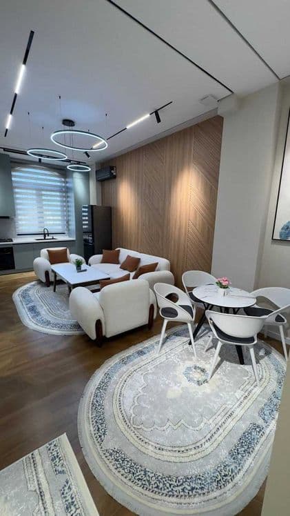 Шота Руставели Royal House 1 линия, 3 комнатная новый ЕВРО ремонт — 2