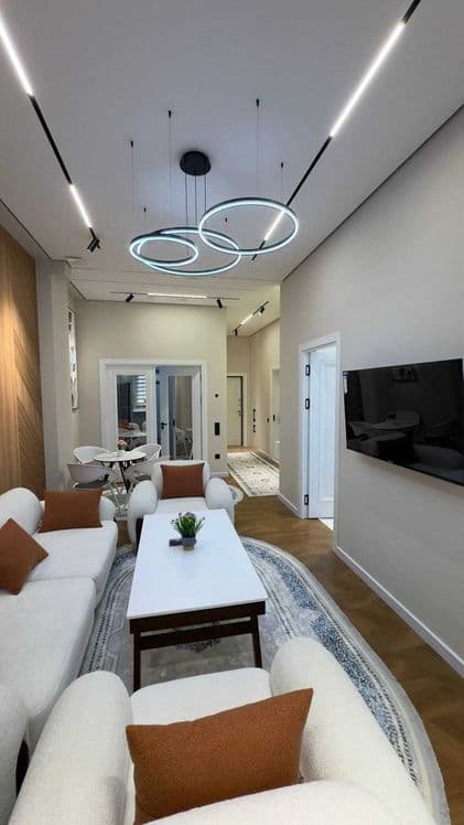 Шота Руставели Royal House 1 линия, 3 комнатная новый ЕВРО ремонт — 3