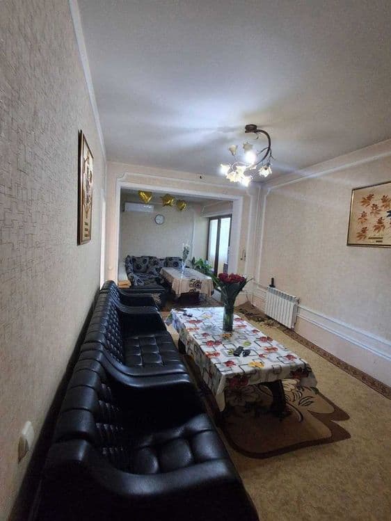 ПРОДАМ 4 ком Художники БИЙ №U310 — 2