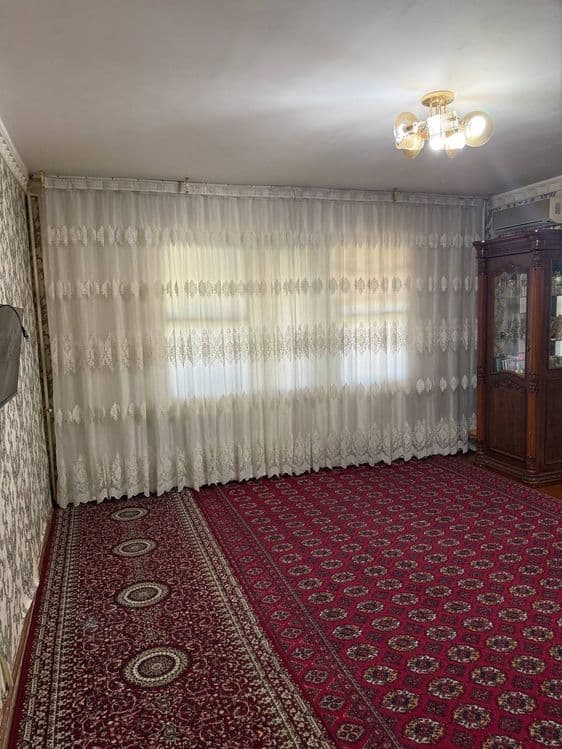 Квартира. Сотилади — 2