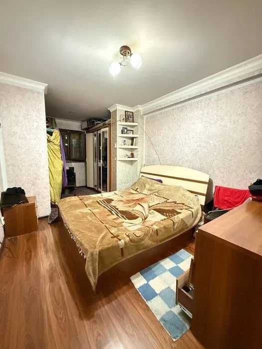 СРОЧНО!!! ВТОРИЧКА Яккасарай, 4комн/5/9, ор-р: улица Бобура, Пирамит — 2