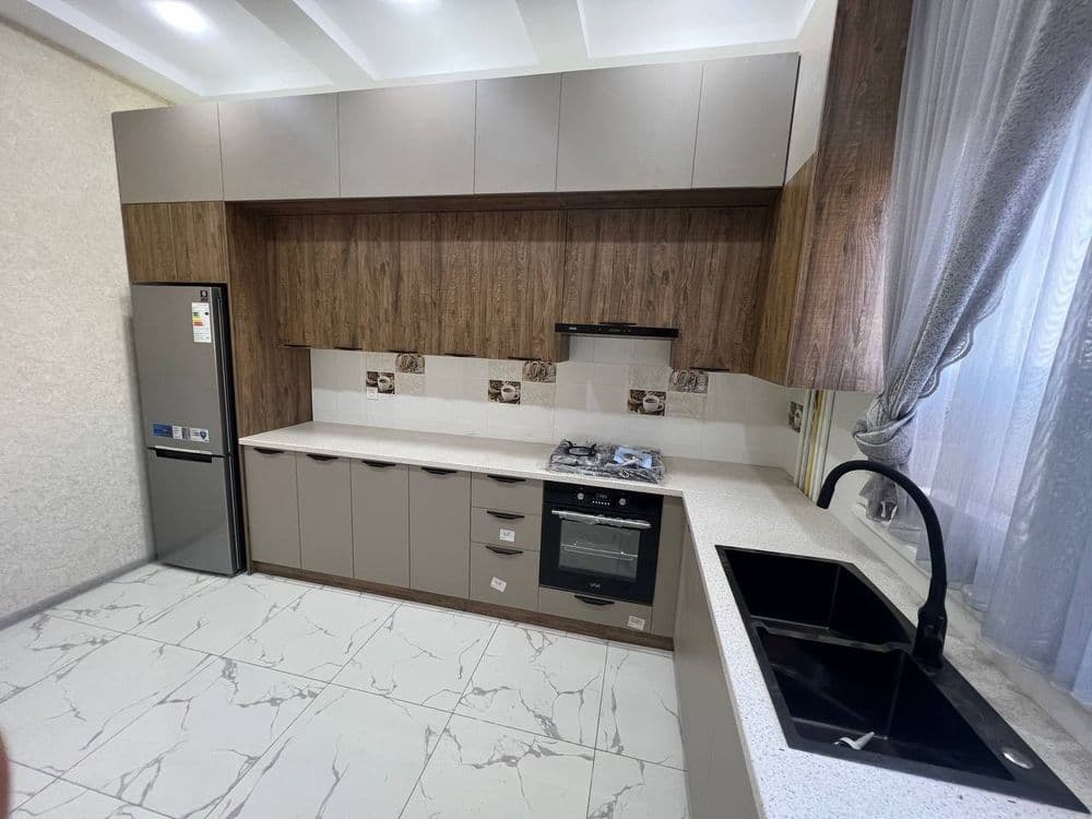 Beruniy metro 3xona 120.000$. 82.kv.m Srochna — 3