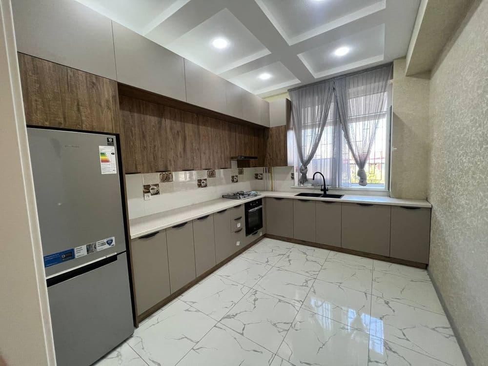 Beruniy metro 3xona 120.000$. 82.kv.m Srochna — 4