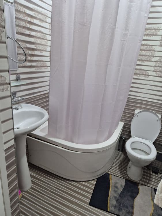 Beruniy metro 3xona 120.000$. 82.kv.m Srochna — 7