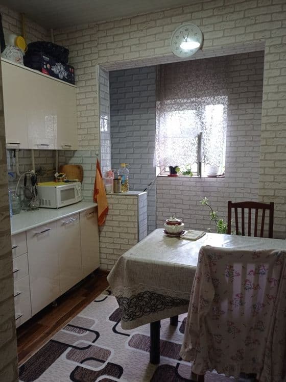 Продаю 4/2/4 Юнусабад 3. За базаром сразу. Цена: 123000 уе — 5