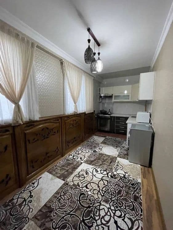 Госпиталка квартира 2в3 на 4 этаже улучшенка 2 балкона 328 школа — 2
