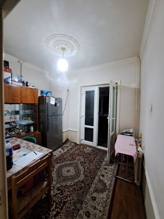 Продаётся квартира в М.Улугбекском районе Карасу 6, 4 комнатная общая — 5