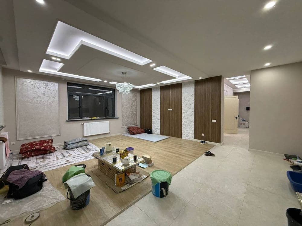 Продается махтумкули 
New life новостройка 
3/3/9 
Квадратура 80м2 — 2