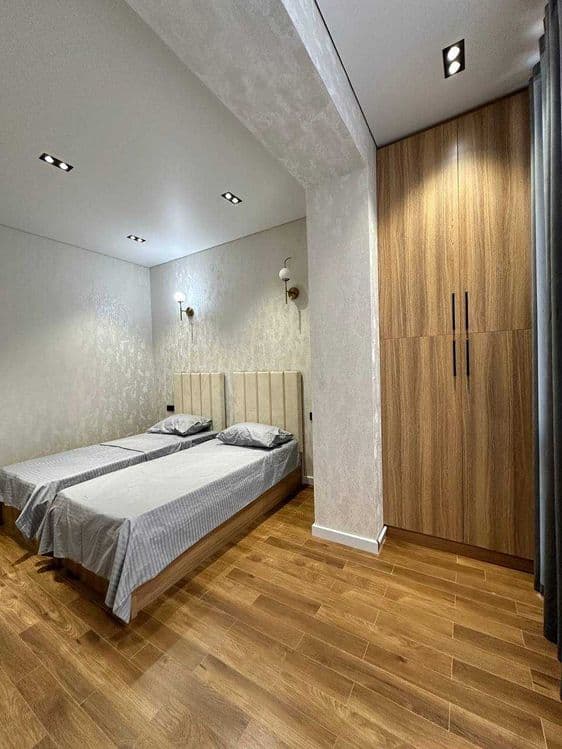 ModernO, Yakkasaray, 3/7/12, 82м2  1 линия СРОЧНО !! — 3