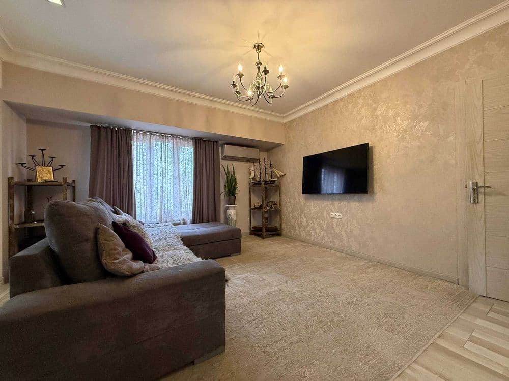 4-3/3/9, 103 м², Ц-1 Детский мир, евроремонт. — 2